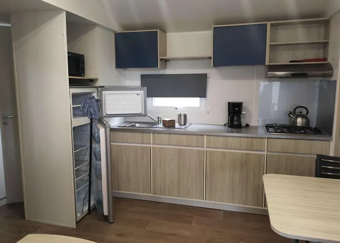 Mobil-home Confort A 450 M De La Mer, 6 Pers - Fr-1-409-291